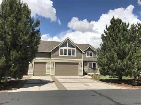 5 bathrooms, providing ample space for. . Homes for rent bend oregon